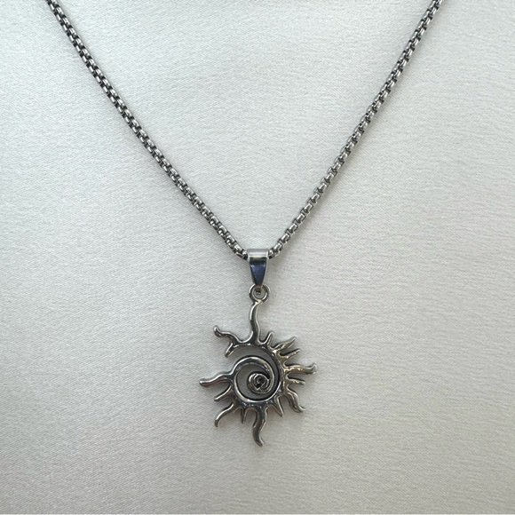 Sun Pendant Necklace for Men Women Streetwear Punk Hip Hop Unisex Style - Picture 3 of 8